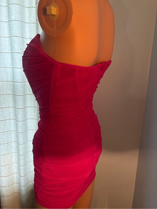 Forever 21 Dresses & Skirts - Forever 21 Hot Pink Strapless Ruched Mini Dress